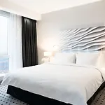 Radisson Blu Scandinavia Hotel, Hotell