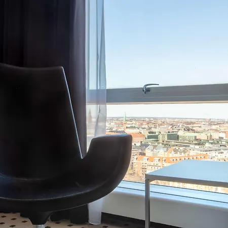 Radisson Blu Scandinavia Hotel, מלון