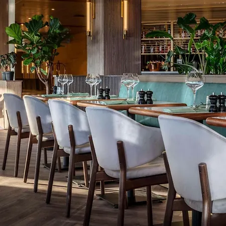 Radisson Blu Scandinavia Hotel, 4*
