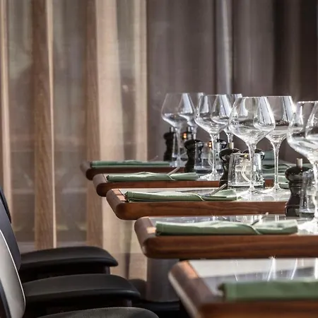 מלון Radisson Blu Scandinavia Hotel, 4*