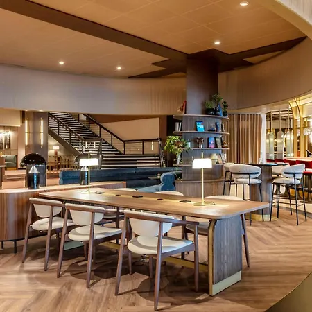 Radisson Blu Scandinavia Hotel, מלון 4*