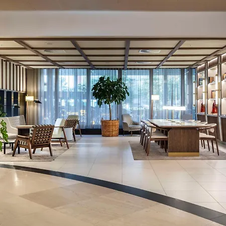 Radisson Blu Scandinavia Hotel, מלון 4*
